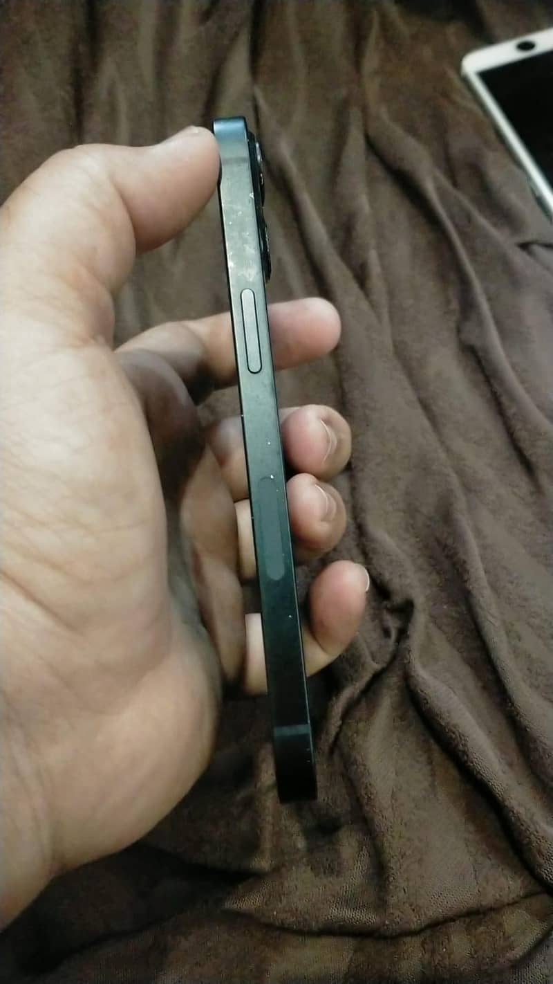 iphone 13 locked 3