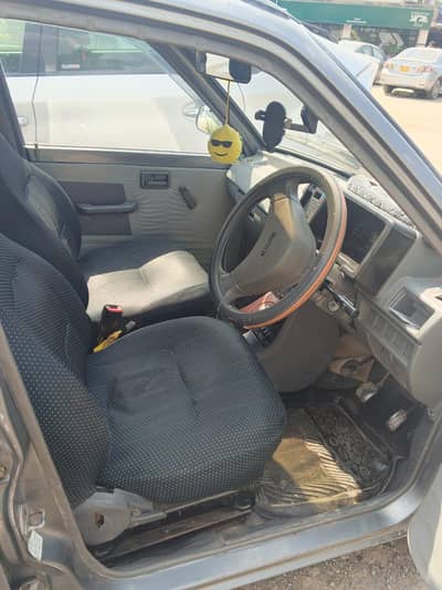 Suzuki mehran vxr 2011