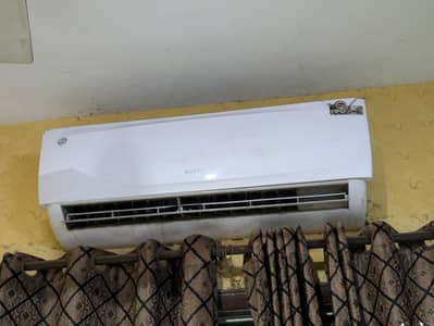 Urgent Sale Pel 1.5 Ton AC