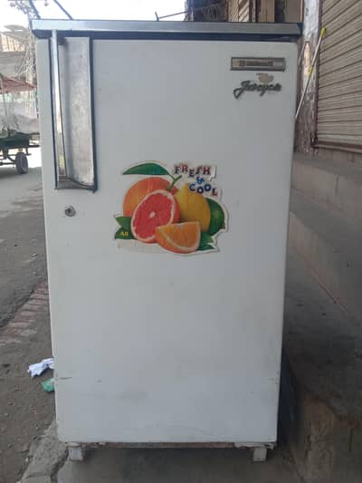 national ki Fridge  condition 10 by 10 urgent sale