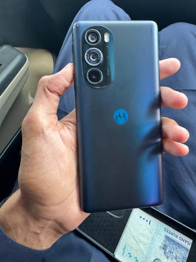 Motorola edge 30 pro