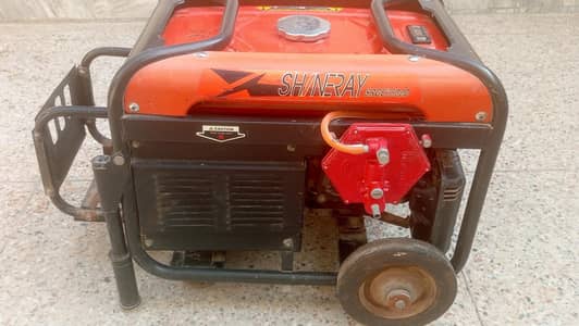 Shineray SRGE3500D portable gasoline generator.