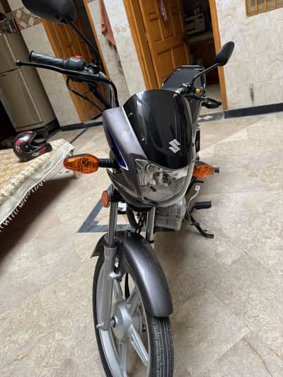 Suzuki 110 grey