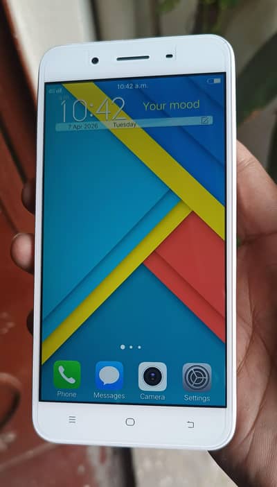 Vivo Y66 Dual Sim 4+64 GB ( 0300_4546401 Whatsapp Only. NO OLX CHAT)