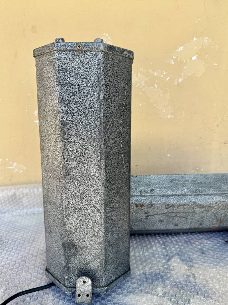 Audio Con Speaker 3