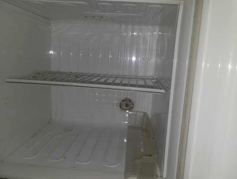 Fridge 0