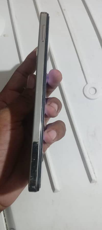 Tecno spark 20 pro without charger