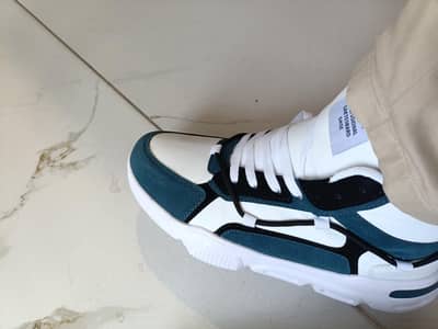 new shoes from dubai