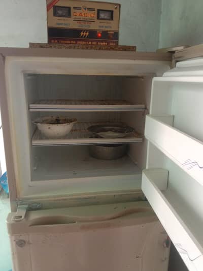 Dawlance fridge hy 03008752414