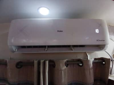 Haier DC Inverter Slipt AC ( Indoor + Outdoor ) - Excellent Condition.