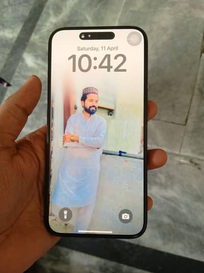 I phone 15 pro Max non PTA Factory unlock /256 gb battery health 96%