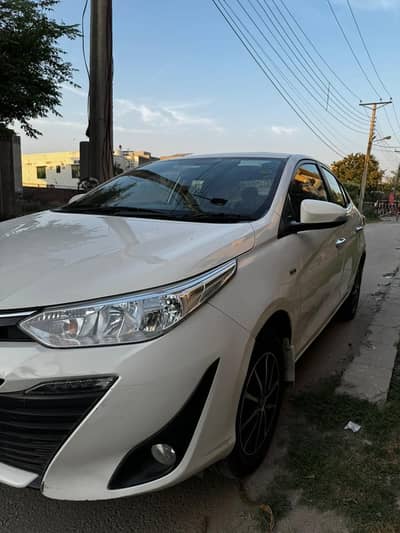 Toyota yaris 1.5 ativ x cvt [ full optional ] best condition