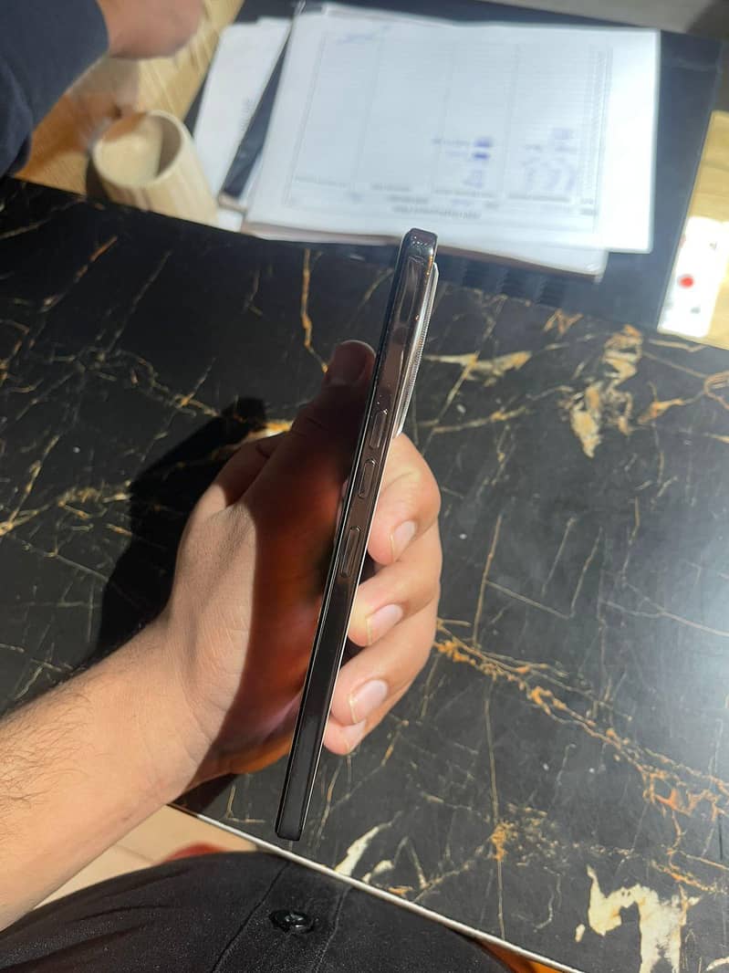 mobile back corner damage 1