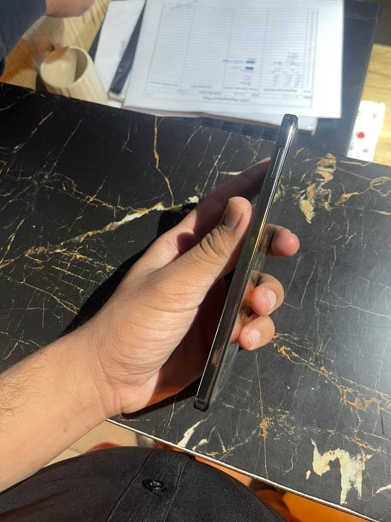 mobile back corner damage 2