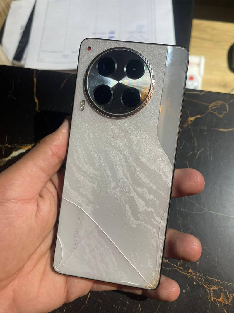 mobile back corner damage 3