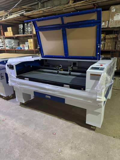 CNC laser cutting machine