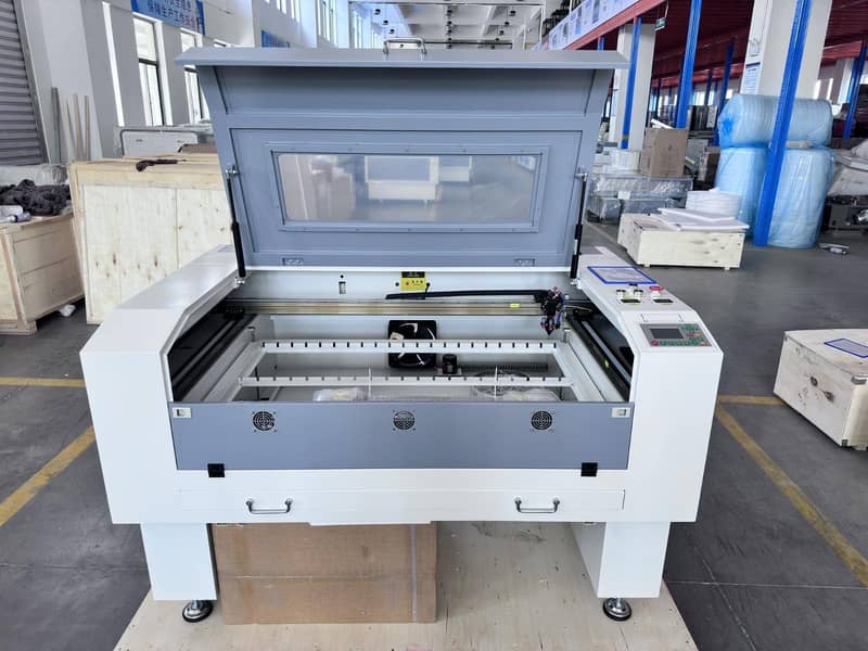 CNC laser cutting machine 7
