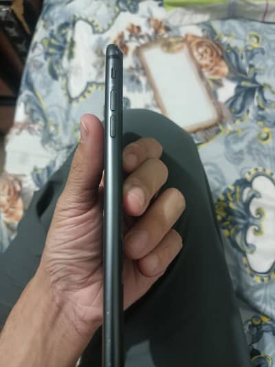 Iphone 8 plus Non  PTA 64 gb