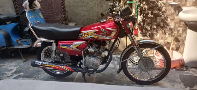 Honda 125 2025 0/0 condition only 2750km used only