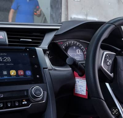 Civic X Turbo - Genuine multimedia screen