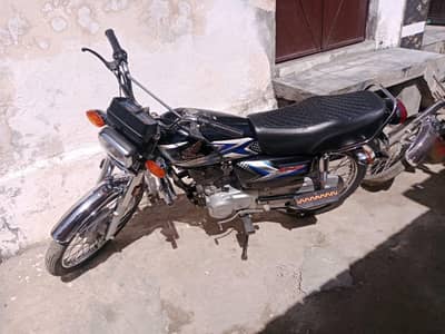 Honda 125 bilkul new hai 4900. chala