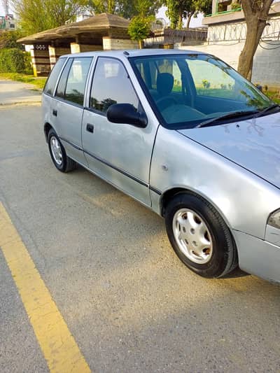 Suzuki cultus model 2005