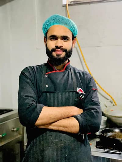 I need cooking job all rounder chef. . . if you contact  03418521688