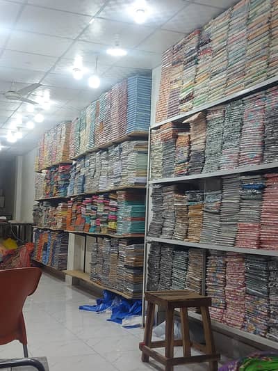 shop pa a ka mobile dealing kar ka oder pik karna ha