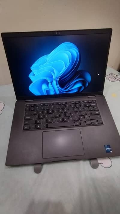 Dell Latitude 7530