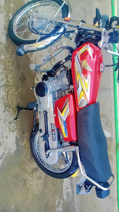 Honda 125 Model 2024 whtsap 03401909095
