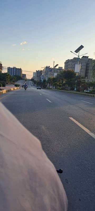 T block 1 kanal Main Boulevard at investor rate plot