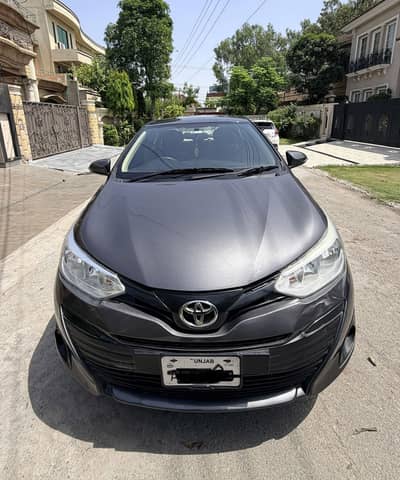 Yaris GLI total genuine seal pack condition Family used in lahore