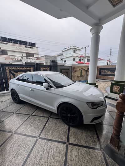 Audi A3 1.2 TFSI Exclusive line (Executive Model)