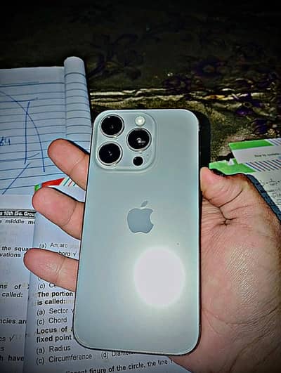 iPhone 15 Pro (JV)