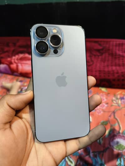 condition 10/10 hai all ok hai 84% battery hai mdm hai urjent sale