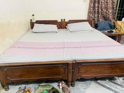 2 Single beds for sale