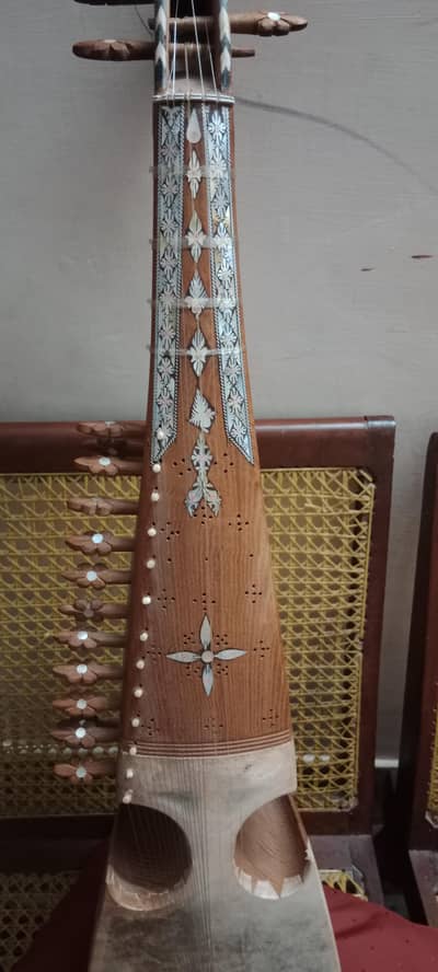Afghani rabab