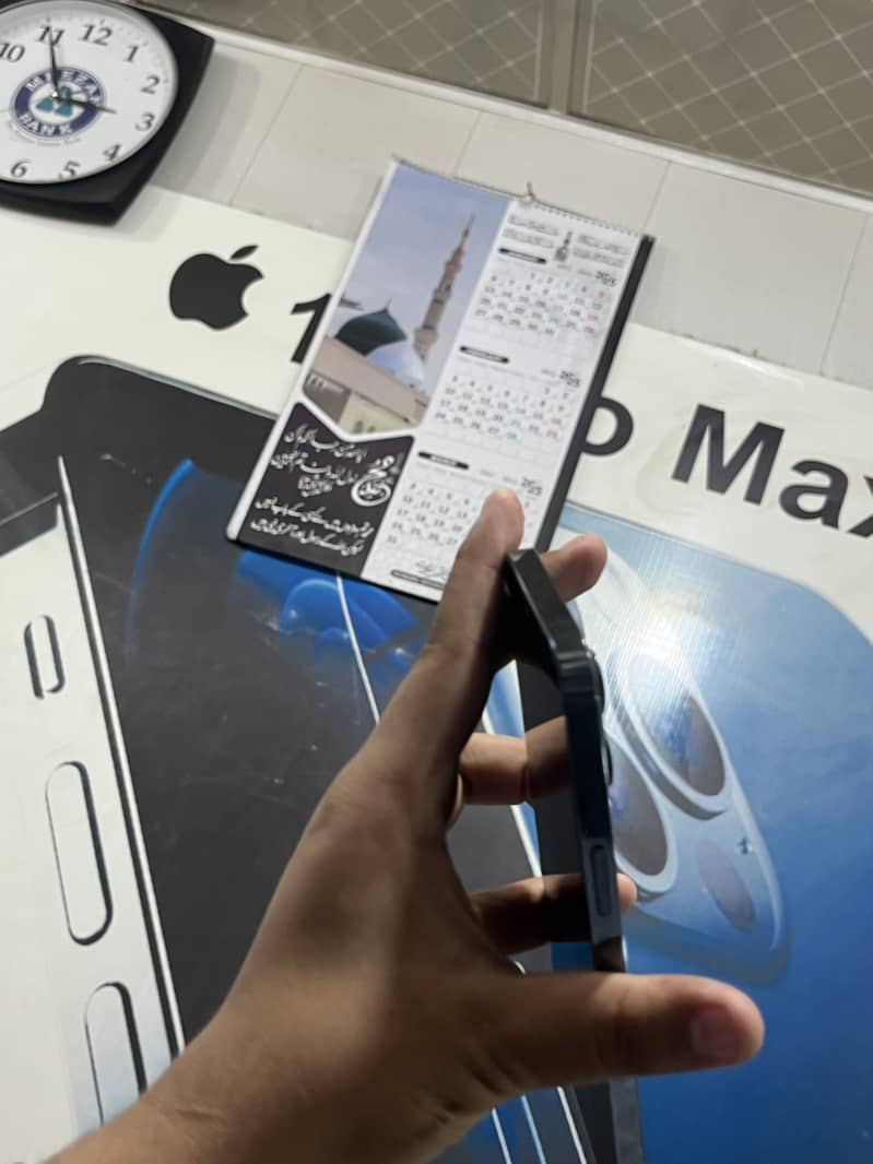 IPHONE 12 PRO MAX 1