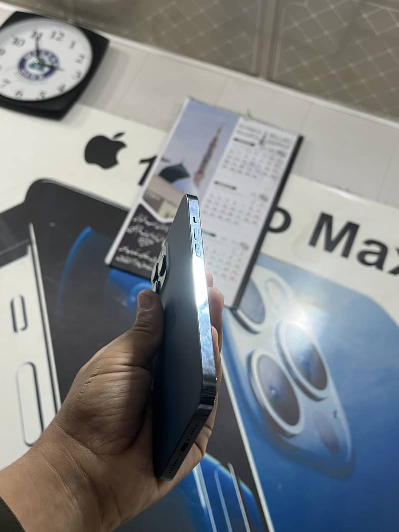 IPHONE 12 PRO MAX 2