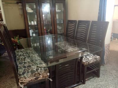 six seater dinning table with 12mm heavy glass lid