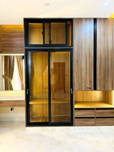 3Bed DDL 125sq yd Villa FOR SALE at ALI BLOCK All amenities nearby including MOSQUE, General Store & Parks