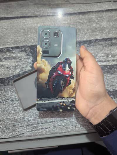 Infinix note 50 full box  no open a repaird 6 month warranty my Hy
