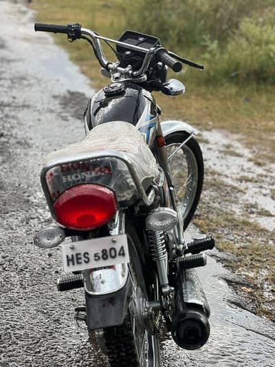 Honda 125ha 10by10 2025ka end ma nikali hai aur number 5804