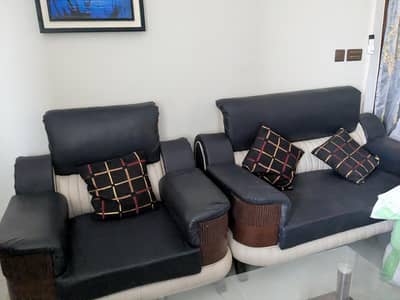 7-Seater Sofa Set in Excellent Condition – Comfortable & Stylish