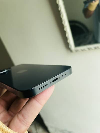 iPhone 14  128GB 10/10 waterpack