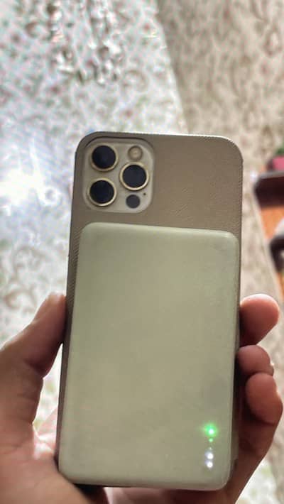 Wireless power bank 5000 mah