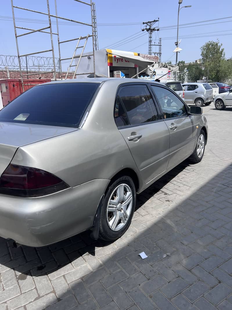 Lancer 1.3 GLX 2005 3