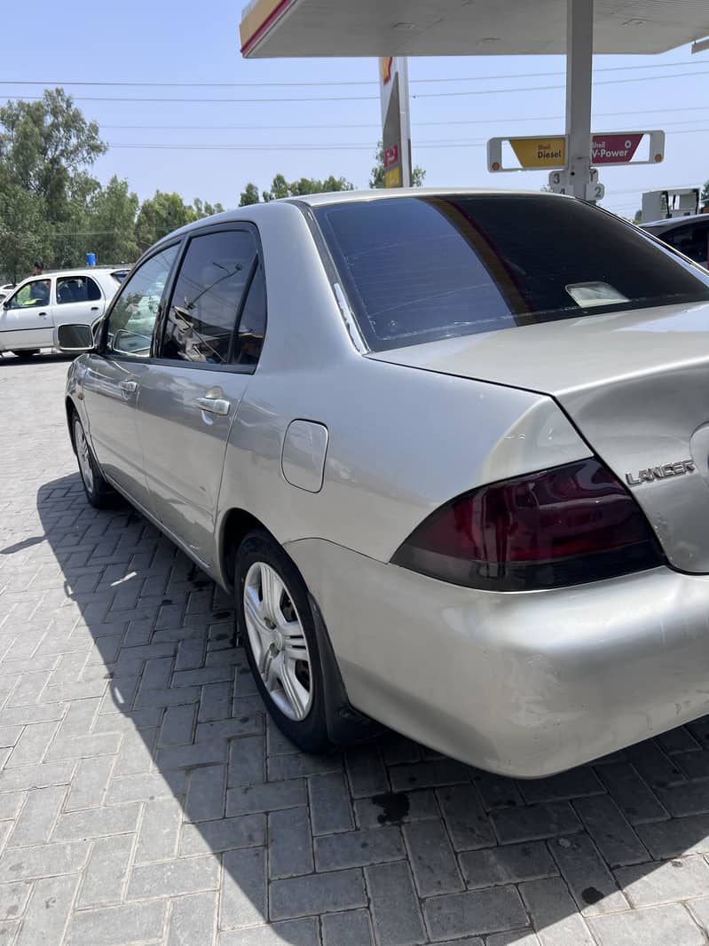 Lancer 1.3 GLX 2005 4