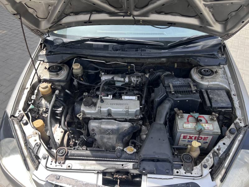 Lancer 1.3 GLX 2005 10