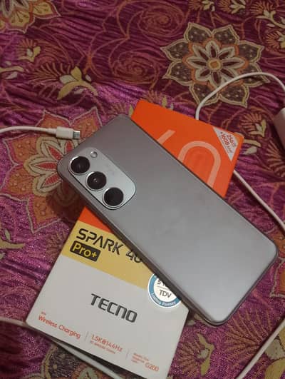 Tecno Spark 40 Pro plus 8GB RAM 256GB Memory
